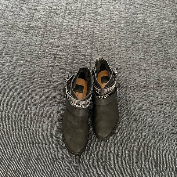 Dolce Vita Black Leather Ankle Boots with Chain Detail - Picture 3 of 8